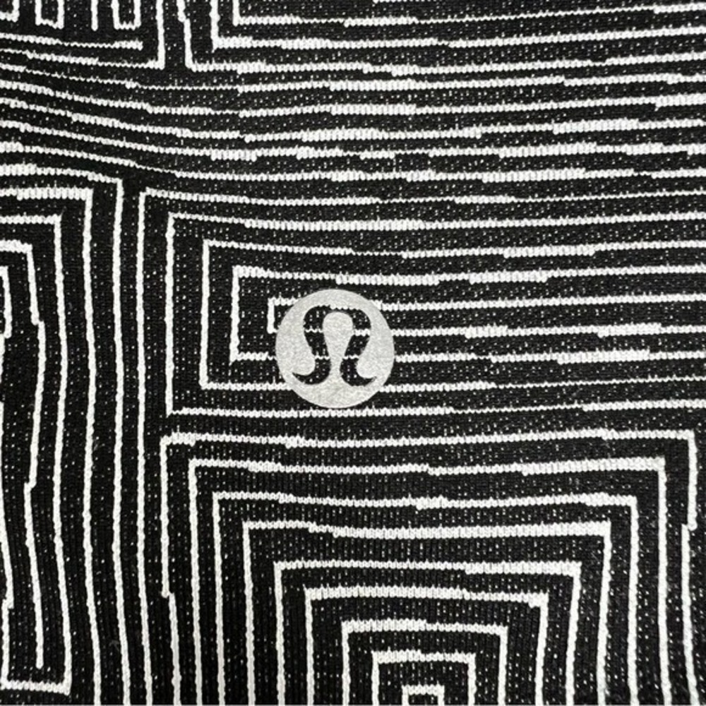 Lululemon Wunder Under Pant‎ (Hi-Rise) Maze Jacquard White Black W5AAYS Size 6
